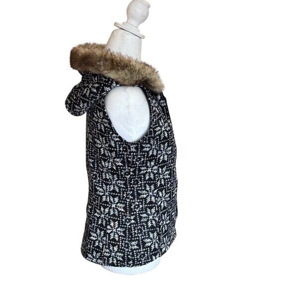 Talbots Blue Snowflake Sweater Vest  Size P Full Zip Hood with Faux Fur Trim - Picture 3 of 9